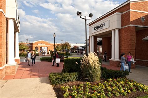 leesburg corner outlets.